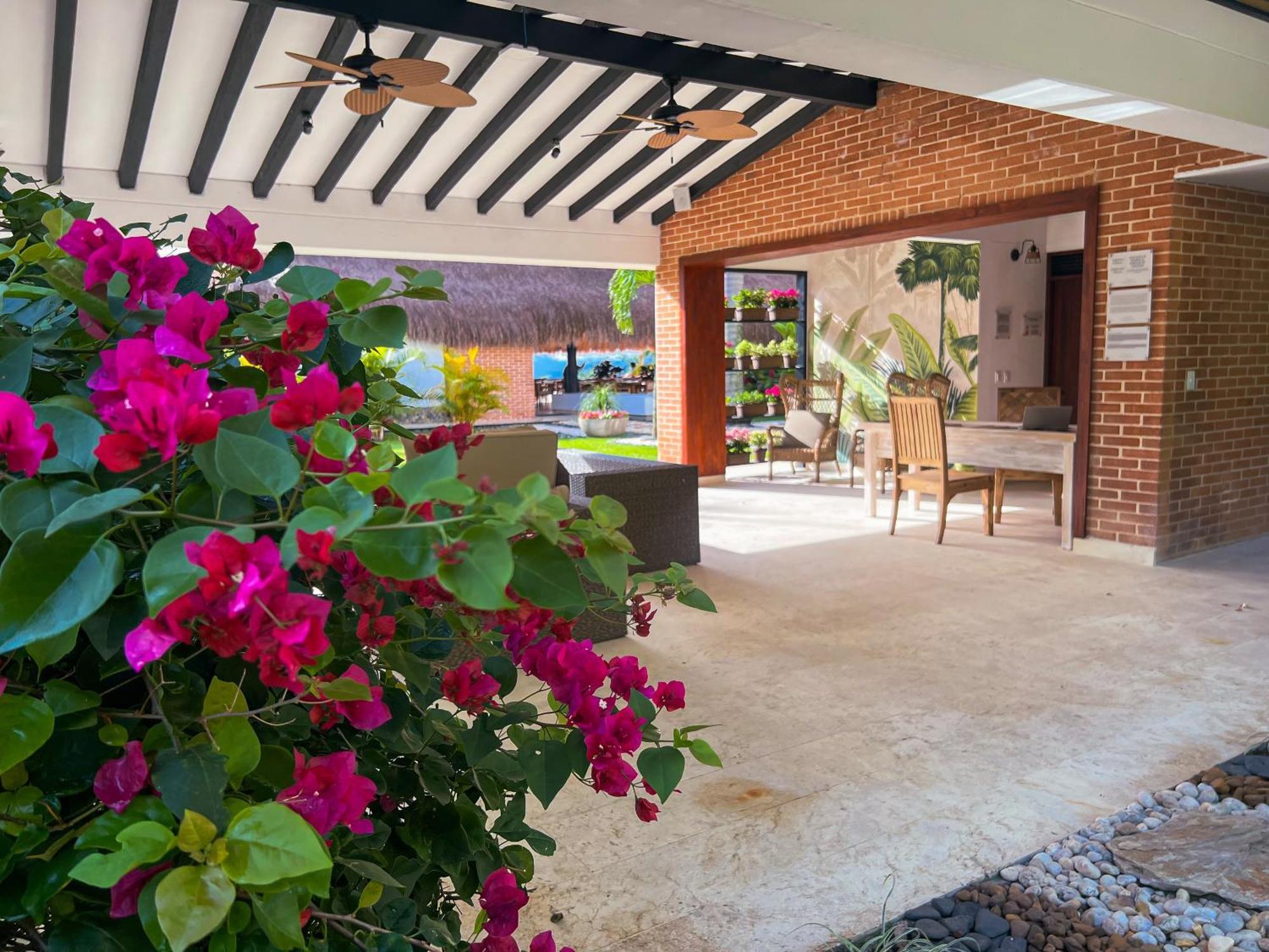 Fina Estampa Country Hotel - Mayores De 10 Anos - Támesis Екстериор снимка